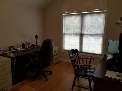 111 Cobblestone Ct, Morgantown, WV 26505 photo 9