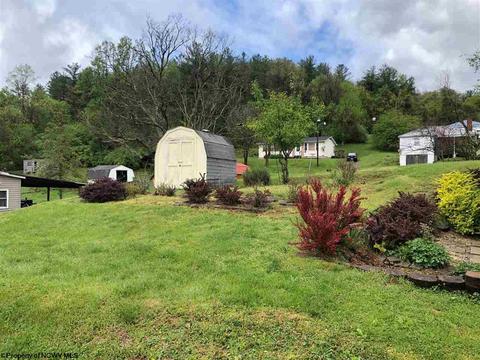 195 N Baxter St, Sutton, WV 26601 photo 5
