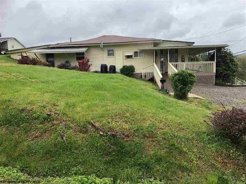 195 N Baxter St, Sutton, WV 26601 photo 1