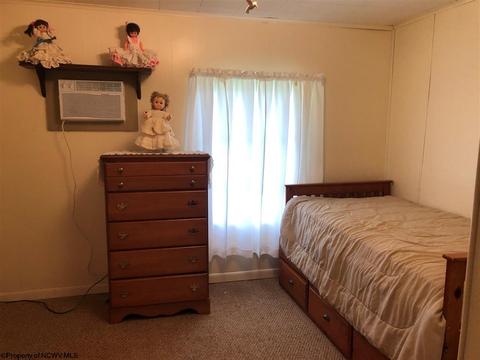 195 N Baxter St, Sutton, WV 26601 photo 17