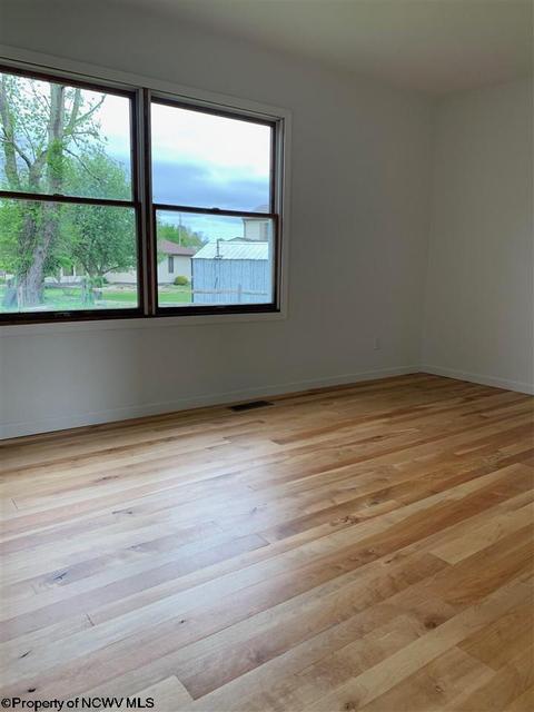 6 Circle Dr, Beverly, WV 26253 photo 8