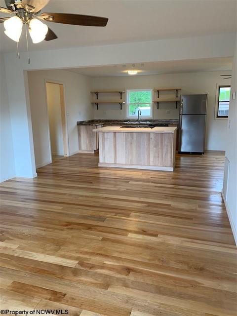 6 Circle Dr, Beverly, WV 26253 photo 4