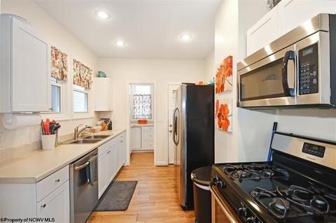 602 E Park Ave, Fairmont, WV 26554 photo 3