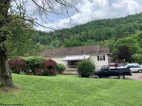 197 E Main St, Salem, WV 26426 photo 2