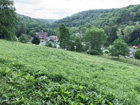 197 E Main St, Salem, WV 26426 photo 4