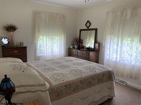 197 E Main St, Salem, WV 26426 photo 14