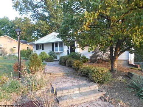 1102 Harvatis St, Morgantown, WV 26508 photo 5