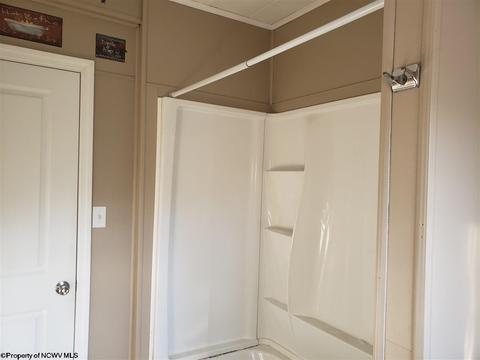 117 Baltimore St, Mannington, WV 26582 photo 11