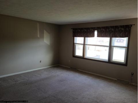 7 Rustic Dr, Morgantown, WV 26508 photo 5