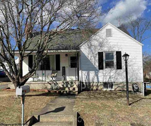 112 E Smith St, Bridgeport, WV 26330 photo 1