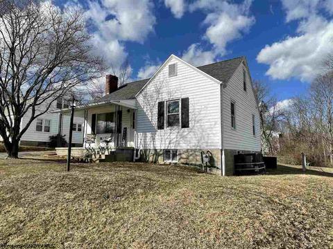 112 E Smith St, Bridgeport, WV 26330 photo 2