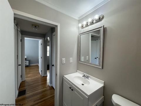 112 E Smith St, Bridgeport, WV 26330 photo 11