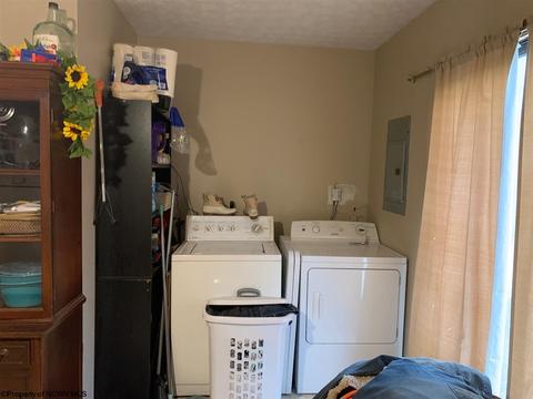 63 Beech Ave, Philippi, WV 26416 photo 4