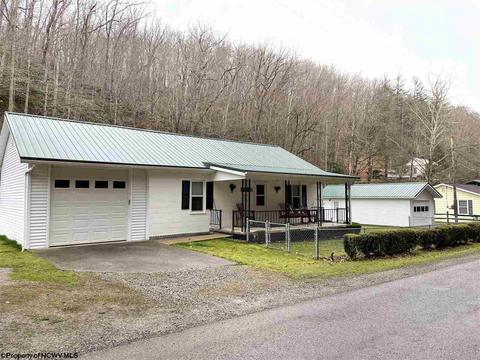 2689 Old Womans Run Rd, Sutton, WV 26601 photo 1