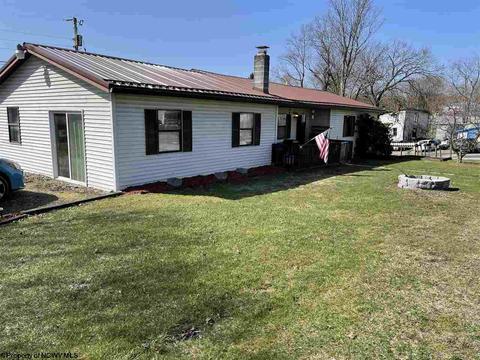 159 Main St, Bretz, WV 26524 photo 2