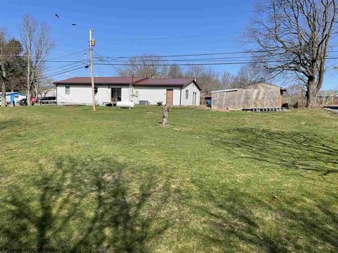 159 Main St, Bretz, WV 26524 photo 5