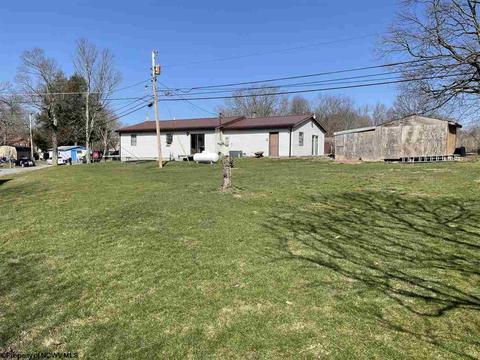 159 Main St, Bretz, WV 26524 photo 3