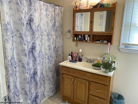 27 Main St, Enterprise, WV 26568 photo 15