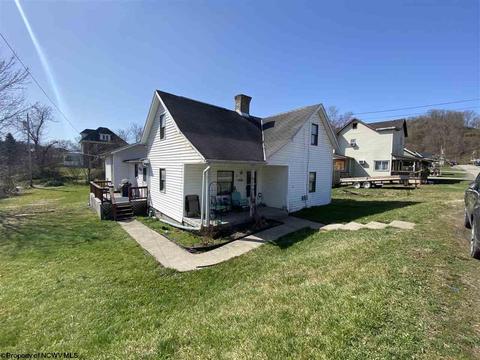 27 Main St, Enterprise, WV 26568 photo 1