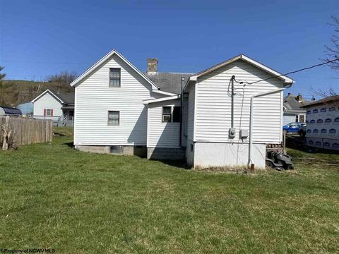 27 Main St, Enterprise, WV 26568 photo 4