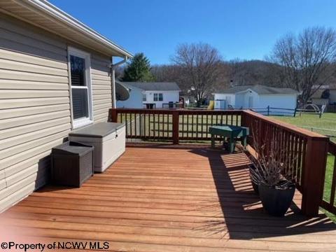 131 Vector Ave, Elkins, WV 26241 photo 4