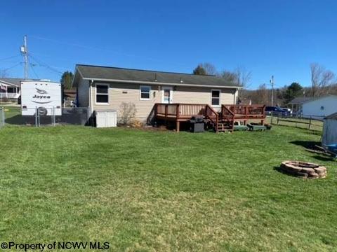 131 Vector Ave, Elkins, WV 26241 photo 2