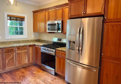 26 Waterside Dr, Morgantown, WV 26508 photo 4