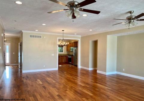 26 Waterside Dr, Morgantown, WV 26508 photo 5