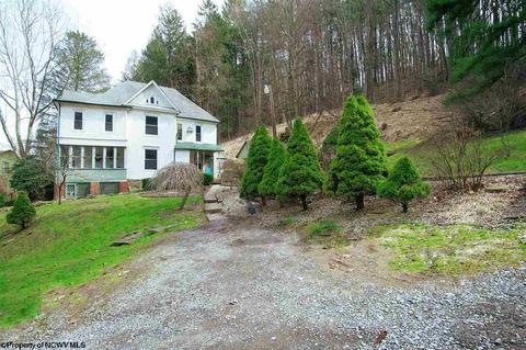 16 Morris St, Salem, WV 26426 photo 1