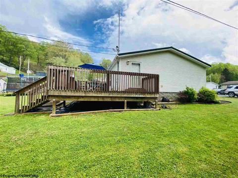 101 Randolph St, Salem, WV 26426 photo 13