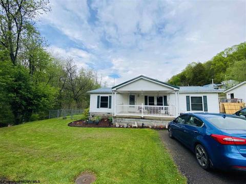 101 Randolph St, Salem, WV 26426 photo 1