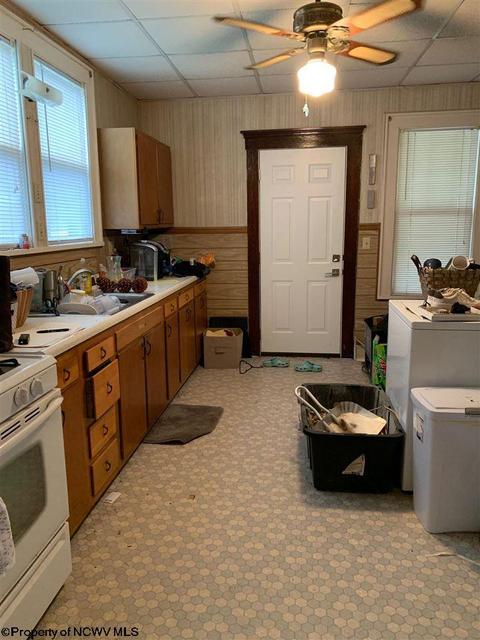 371 Maple Ave, Philippi, WV 26416 photo 11