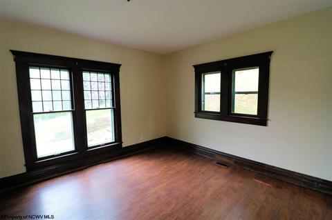 110 Valley St, Salem, WV 26426 photo 10