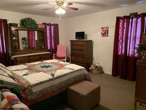 132 Valley St, Salem, WV 26426 photo 13