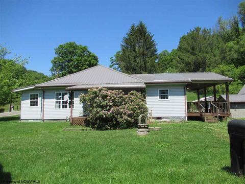 17 Flanagan Ave, Salem, WV 26426