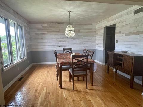 1203 Johnson Ave, Bridgeport, WV 26330 photo 4