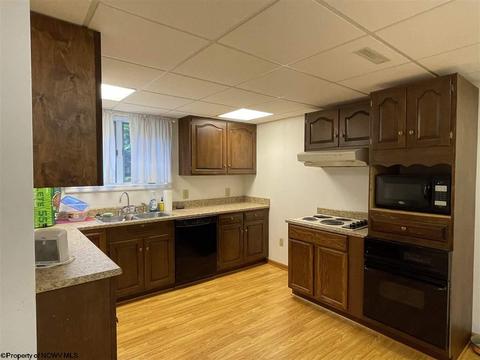 1203 Johnson Ave, Bridgeport, WV 26330 photo 18