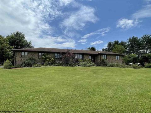 1203 Johnson Ave, Bridgeport, WV 26330 photo 1