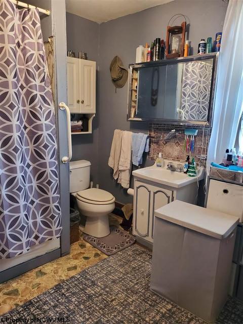 405 Meadow Ave, Mannington, WV 26582 photo 18