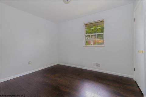 21 Millbrook Rd, Bridgeport, WV 26330 photo 3