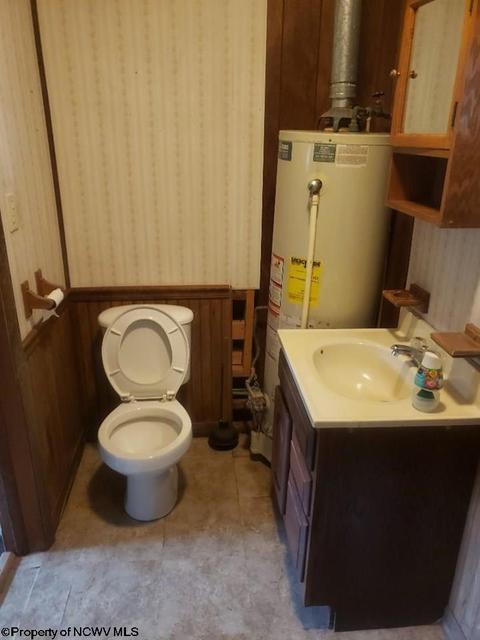 104 Curtin Ave, Sutton, WV 26601 photo 16