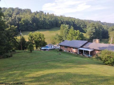 324 Knights Ln, Sutton, WV 26601 photo 5
