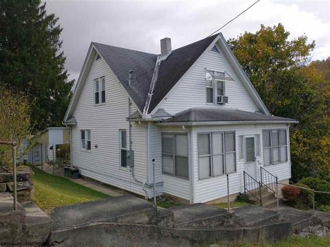 16 Prospect St, Salem, WV 26426 photo 2