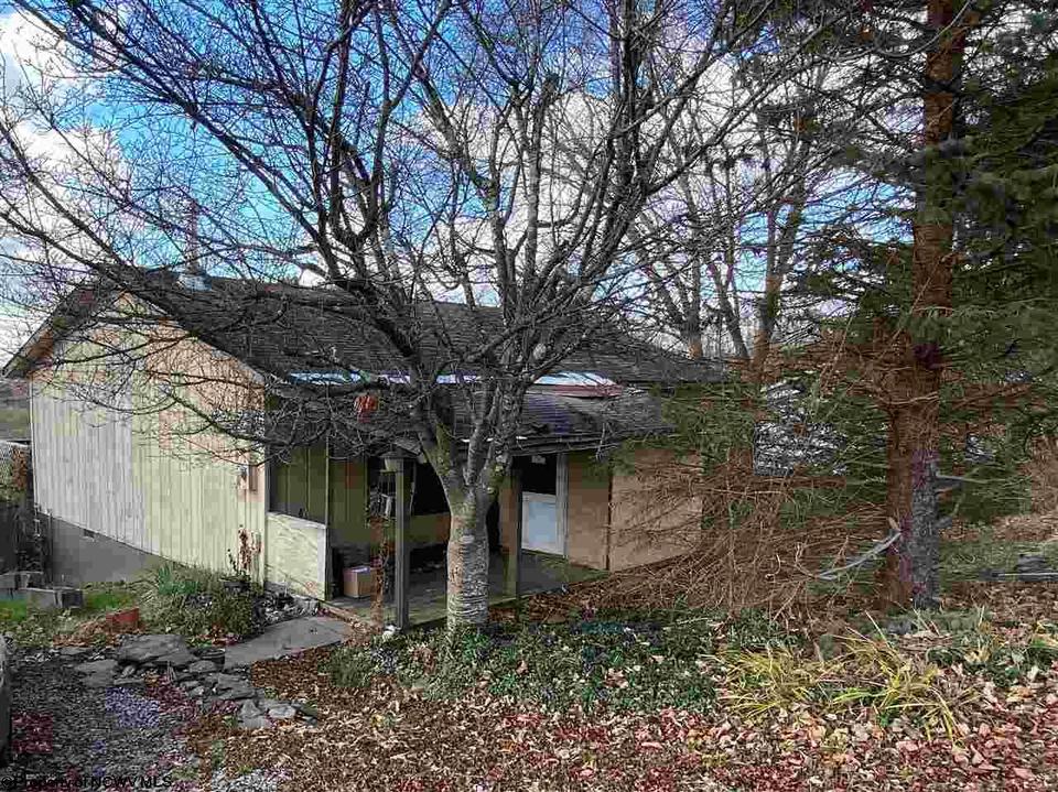 914 S Pierpont Rd, WV 26508 2 Photos MLS 10141209 Movoto