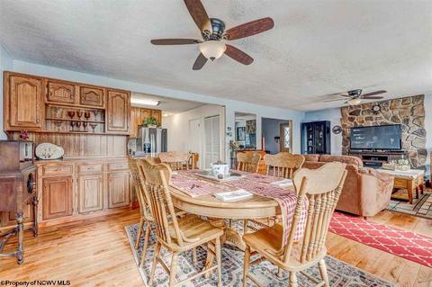 135 Eagle Ln, Terra Alta, WV 26764 photo 9