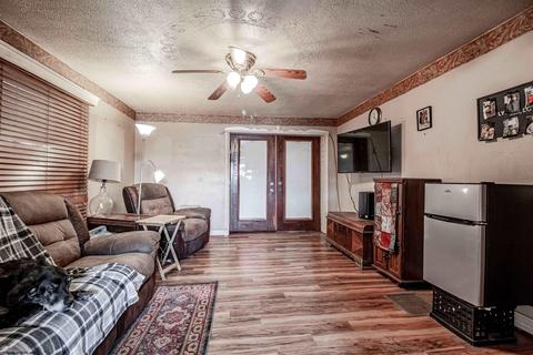 403 E High St, Terra Alta, WV 26764 photo 8