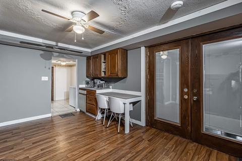 403 E High St, Terra Alta, WV 26764 photo 3