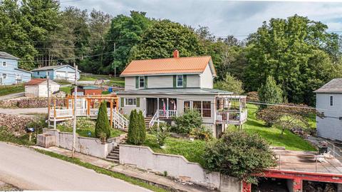 403 E High St, Terra Alta, WV 26764