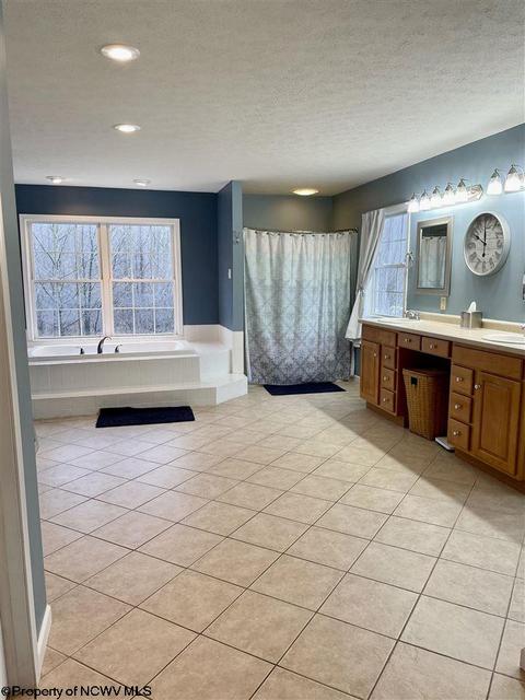 48 Skyview Dr, Mount Clare, WV 26408 photo 11