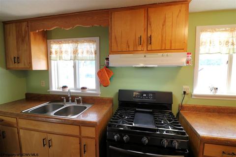 1408 E Main St, Salem, WV 26426 photo 5